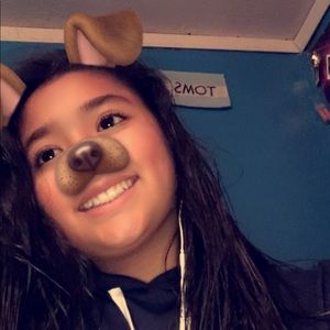 Meet your Posher, Iris